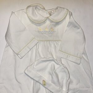 Lavender Blue white Daygown with yellow trim embroidered ducks matching hat 3M